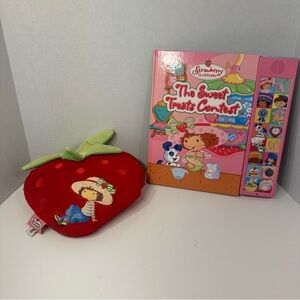 RARE 2006 Strawberry Shortcake Strawberry Pillow Speaker + Sound Book Set